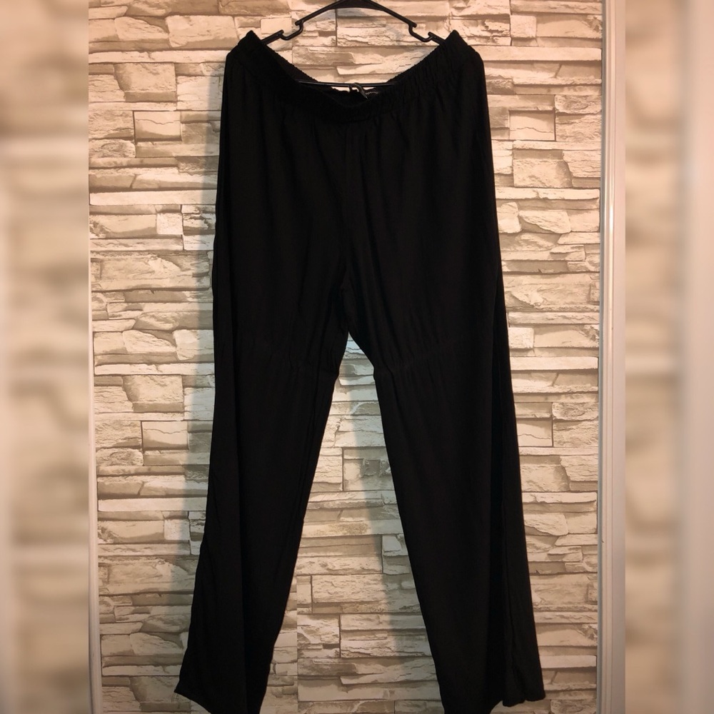 Palazzo pant 🖤